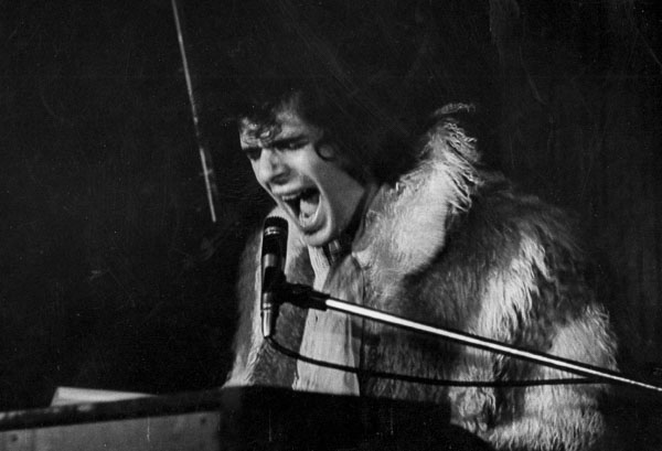 Al Kooper in feathers with Blood Sweat and Tears