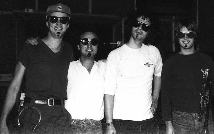 Al Kooper flanked by English imitators