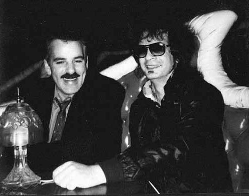 Al Kooper on the set of Crime Story with Dennis Farina