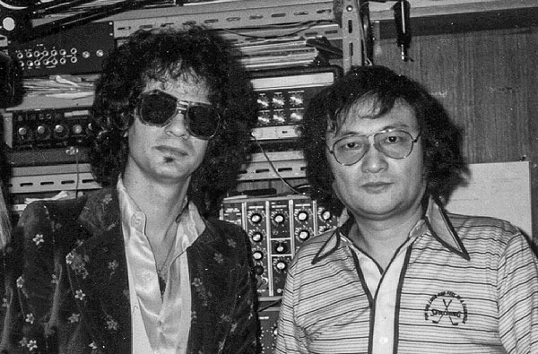 Al Kooper visiting Isao Tomita at his home in Japan